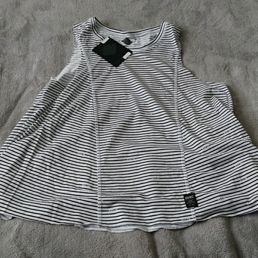 WOMAN'S HARLEY DAVIDSON SWING TANK